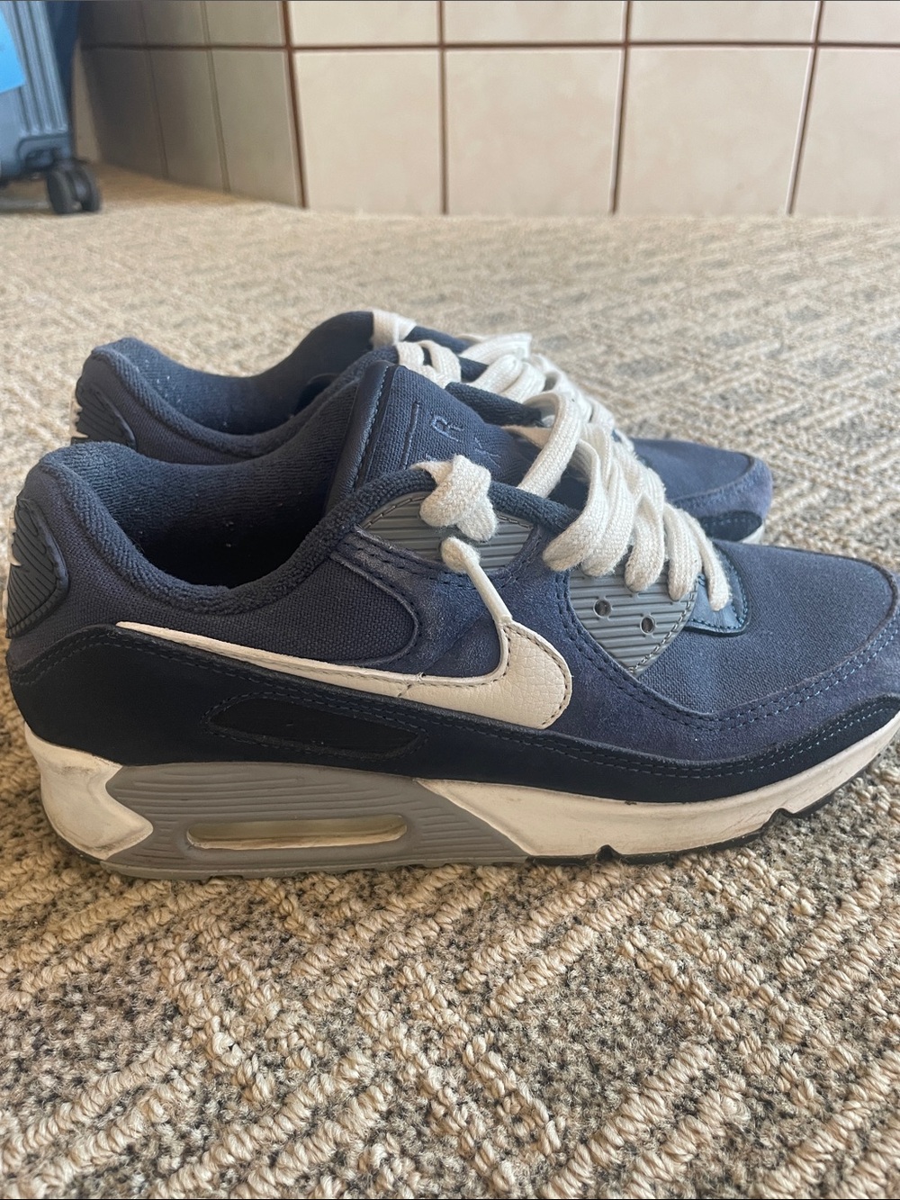 Nike Navy and White Women's Athletic Sneakers - Picture 10 of 10